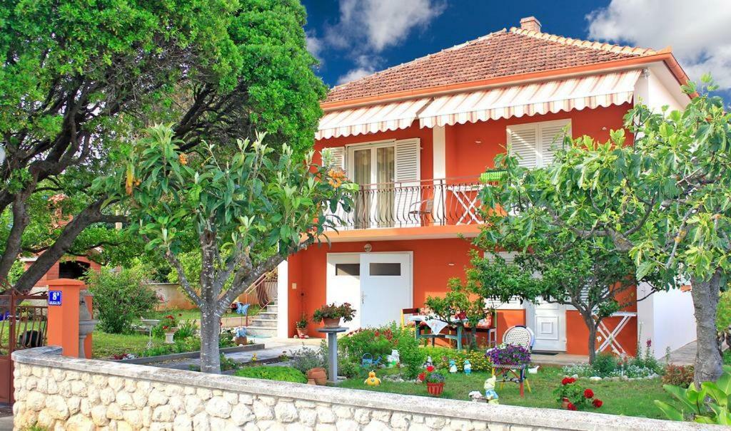 Apartmani Volga Petrcane Exterior photo